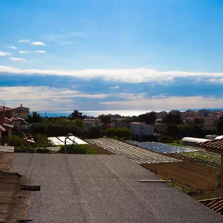 Catalunya Casas Cozy Town For 8 - No Car Necessary! *